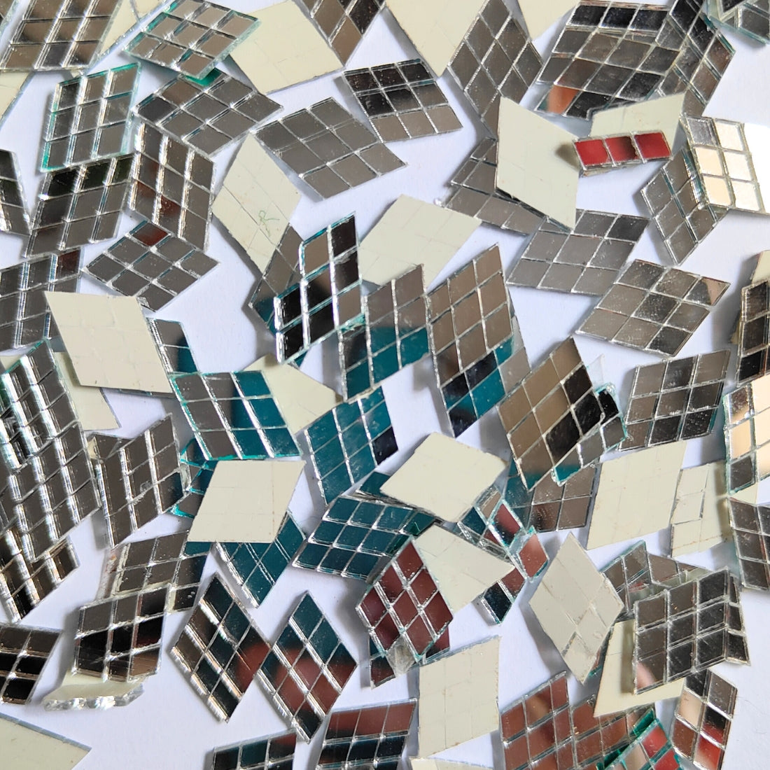 Glass Mirror- Diamond- 9 cut