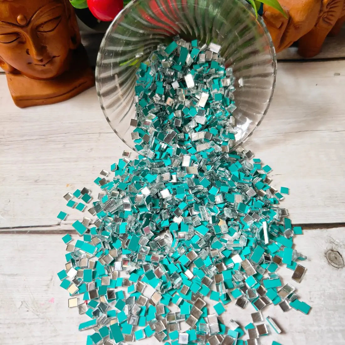 3,350-Pieces Glass Mirror Set with Free Glue for Lippan & DIY Crafts-(Mirror Kit-03)